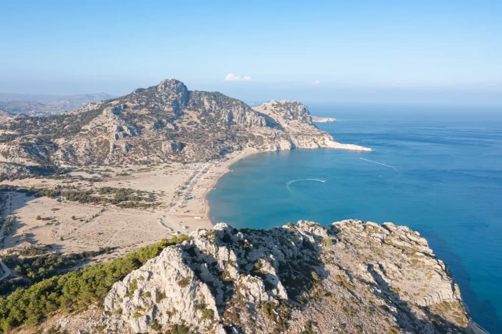 Najpiękniejsze miejsca na Rodos, które musisz zobaczyć w tym roku