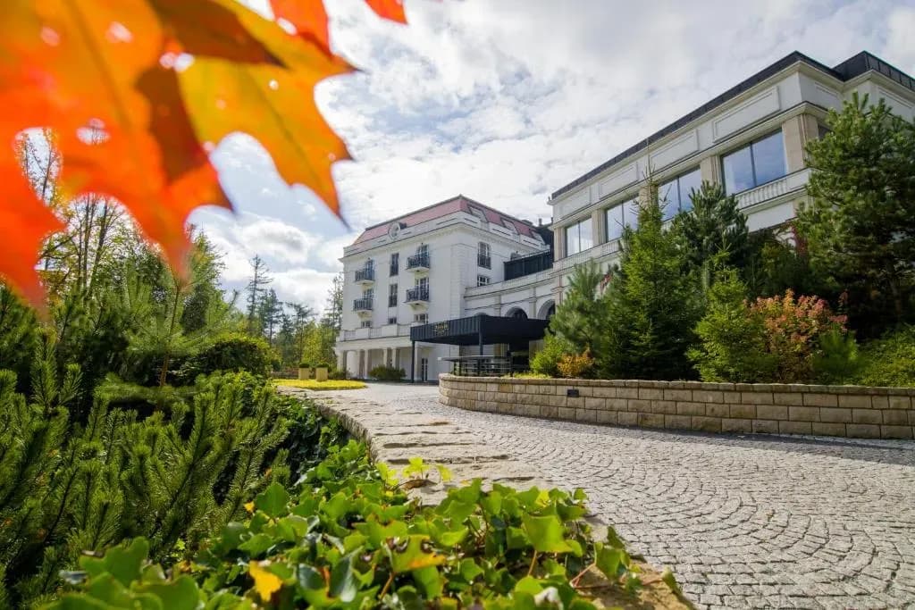 Gdzie najlepiej nocleg w Górach Stołowych? Odkryj najlepsze opcje