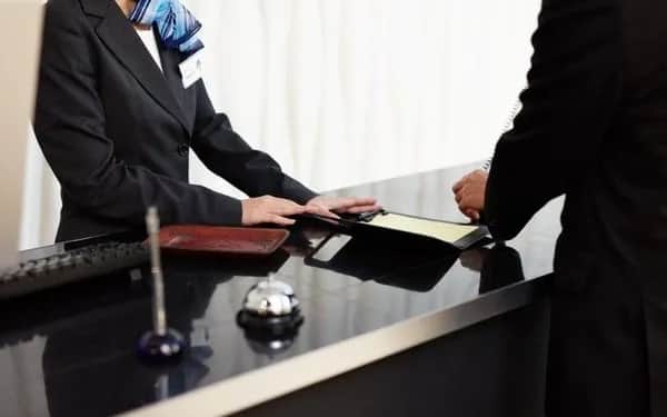 Nocleg jaki VAT: Jak uniknąć wysokich stawek za usługi noclegowe